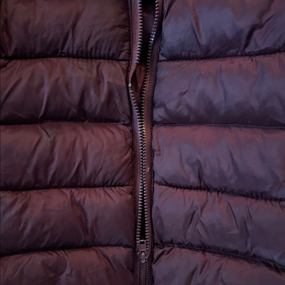 Good🎉condition:  Girls Winter Puffer Jacket - Maroon size 6 - Picture 4 of 5